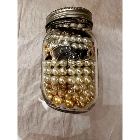 Mystery Jewelry Jar Pearl Beauty Victorian Castlecore 20 Pieces - Picture 1 of 9